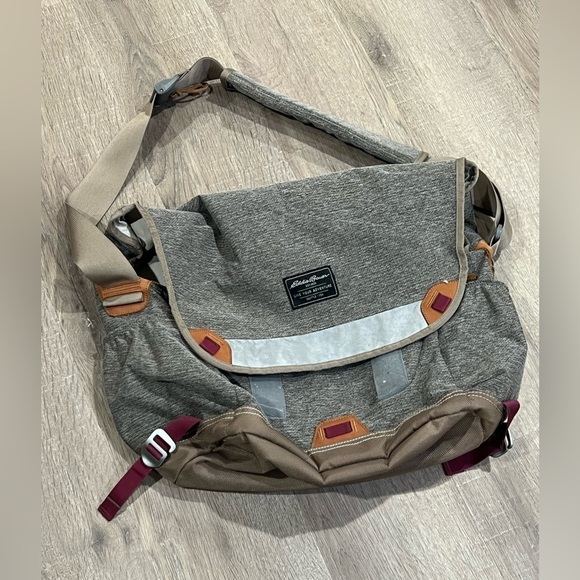 Eddie Bauer Gray Nylon Messenger Hip Back Laptop Work Business Carryon Bag - Picture 1 of 6